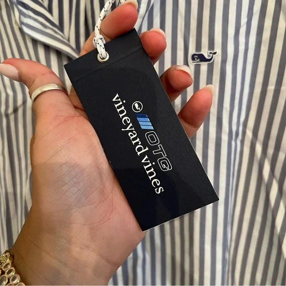 NWT Vineyard Vines Button Down Shirt - Picture 10 of 10